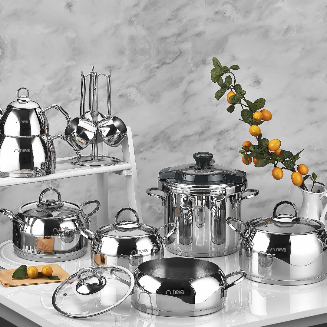 Begonia 18-Piece Steel Cookware Set - Thumbnail
