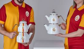 Galatasaray Lisanslı Taraftar Arma Logo 2 Kişilik 9 Parça Kahvaltı Seti - Thumbnail