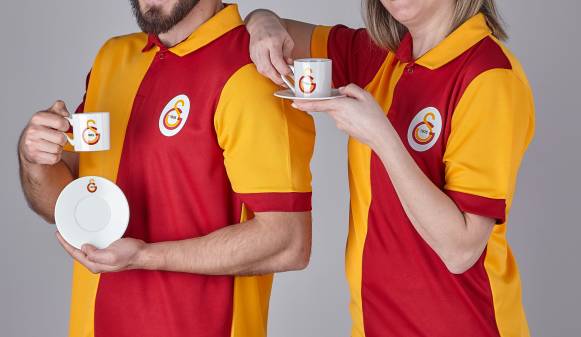 Galatasaray Lisanslı Taraftar Arma Logo 2 Kişilik 7 Parça Çay Seti