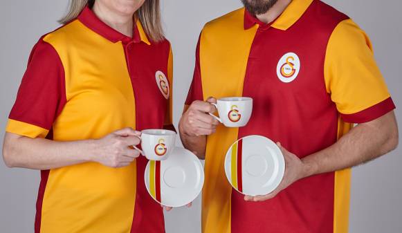 Galatasaray Lisanslı 12 Parça 6 Kişilik Çay Fincan Takımı